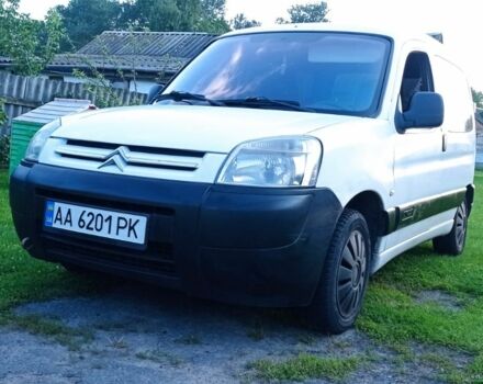 Белый Ситроен Берлинго, объемом двигателя 1.6 л и пробегом 334 тыс. км за 3650 $, фото 2 на Automoto.ua