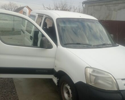 Белый Ситроен Берлинго, объемом двигателя 1.6 л и пробегом 250 тыс. км за 2600 $, фото 6 на Automoto.ua