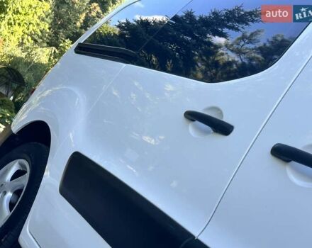 Белый Ситроен Берлинго, объемом двигателя 1.56 л и пробегом 263 тыс. км за 5690 $, фото 27 на Automoto.ua