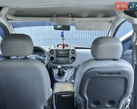 Белый Ситроен Берлинго, объемом двигателя 1.56 л и пробегом 263 тыс. км за 5690 $, фото 72 на Automoto.ua