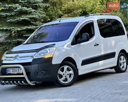 Белый Ситроен Берлинго, объемом двигателя 1.56 л и пробегом 263 тыс. км за 5690 $, фото 2 на Automoto.ua