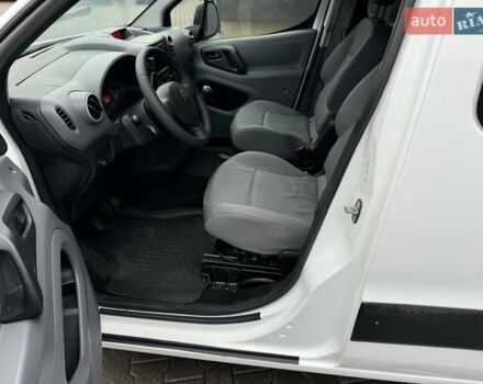 Белый Ситроен Берлинго, объемом двигателя 1.6 л и пробегом 274 тыс. км за 5750 $, фото 11 на Automoto.ua