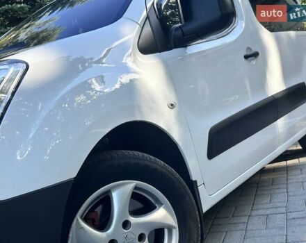 Белый Ситроен Берлинго, объемом двигателя 1.56 л и пробегом 263 тыс. км за 5690 $, фото 13 на Automoto.ua