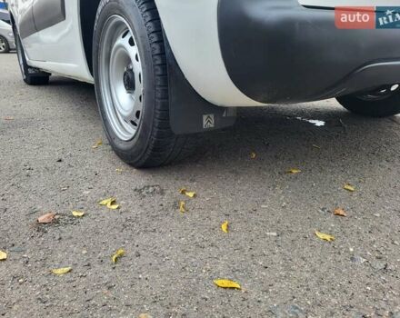 Белый Ситроен Берлинго, объемом двигателя 1.6 л и пробегом 237 тыс. км за 5999 $, фото 76 на Automoto.ua