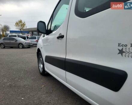 Белый Ситроен Берлинго, объемом двигателя 1.6 л и пробегом 237 тыс. км за 5999 $, фото 75 на Automoto.ua