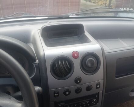 Белый Ситроен Берлинго, объемом двигателя 1.6 л и пробегом 250 тыс. км за 2600 $, фото 12 на Automoto.ua