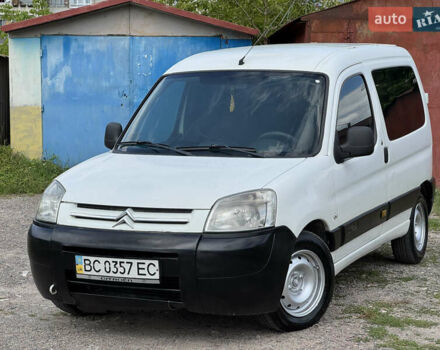 Белый Ситроен Берлинго, объемом двигателя 1.6 л и пробегом 286 тыс. км за 3590 $, фото 1 на Automoto.ua