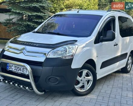 Белый Ситроен Берлинго, объемом двигателя 1.56 л и пробегом 263 тыс. км за 5690 $, фото 3 на Automoto.ua