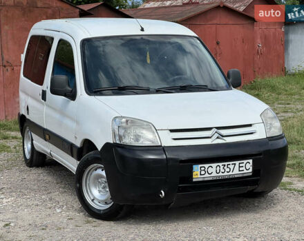 Белый Ситроен Берлинго, объемом двигателя 1.6 л и пробегом 286 тыс. км за 3590 $, фото 5 на Automoto.ua