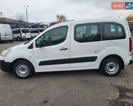 Белый Ситроен Берлинго, объемом двигателя 1.6 л и пробегом 237 тыс. км за 5999 $, фото 70 на Automoto.ua