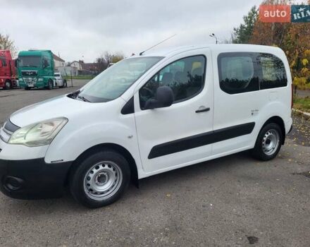 Белый Ситроен Берлинго, объемом двигателя 1.6 л и пробегом 237 тыс. км за 5999 $, фото 69 на Automoto.ua