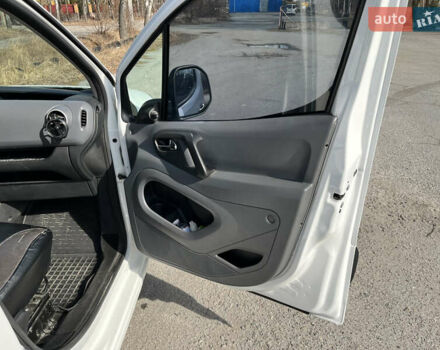 Білий Сітроен Берлінго, об'ємом двигуна 1.56 л та пробігом 254 тис. км за 5700 $, фото 9 на Automoto.ua