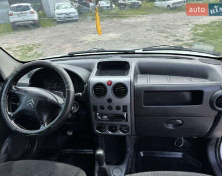 Белый Ситроен Берлинго, объемом двигателя 1.6 л и пробегом 286 тыс. км за 3590 $, фото 14 на Automoto.ua