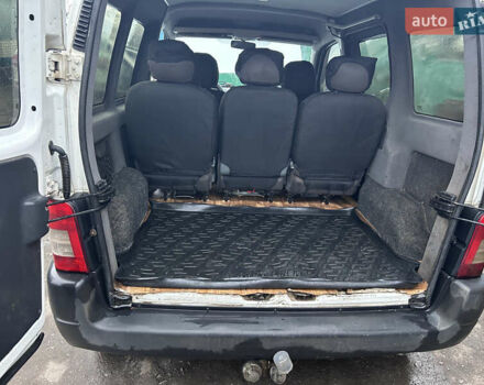 Белый Ситроен Берлинго, объемом двигателя 1.56 л и пробегом 313 тыс. км за 3400 $, фото 14 на Automoto.ua