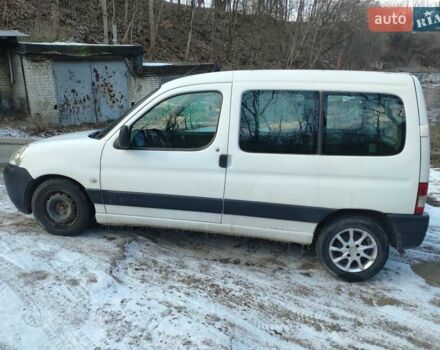 Белый Ситроен Берлинго, объемом двигателя 1.36 л и пробегом 250 тыс. км за 3800 $, фото 2 на Automoto.ua