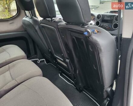 Белый Ситроен Берлинго, объемом двигателя 1.6 л и пробегом 237 тыс. км за 5999 $, фото 45 на Automoto.ua