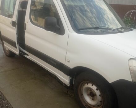 Белый Ситроен Берлинго, объемом двигателя 1.6 л и пробегом 250 тыс. км за 2600 $, фото 5 на Automoto.ua