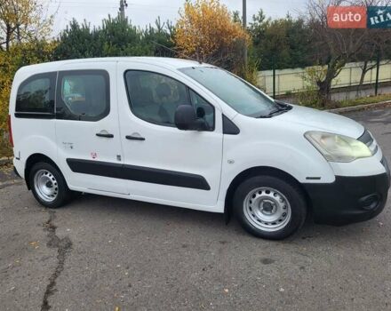 Белый Ситроен Берлинго, объемом двигателя 1.6 л и пробегом 237 тыс. км за 5999 $, фото 4 на Automoto.ua