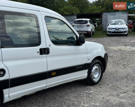 Белый Ситроен Берлинго, объемом двигателя 1.6 л и пробегом 286 тыс. км за 3590 $, фото 10 на Automoto.ua