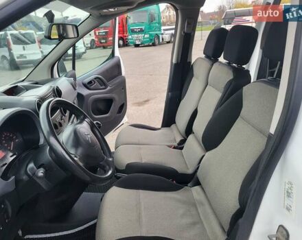 Белый Ситроен Берлинго, объемом двигателя 1.6 л и пробегом 237 тыс. км за 5999 $, фото 52 на Automoto.ua