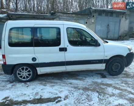 Белый Ситроен Берлинго, объемом двигателя 1.36 л и пробегом 250 тыс. км за 3800 $, фото 3 на Automoto.ua