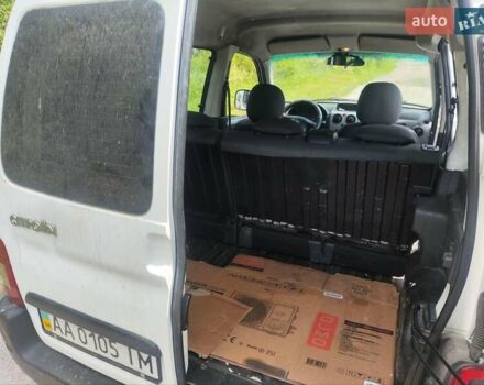 Ситроен Берлинго 2009 в Буче на Automoto.ua Белый Ситроен Берлинго, объемом двигателя 1.9 л и пробегом 255 тыс. км за 3500 $, фото 4 на Automoto.ua