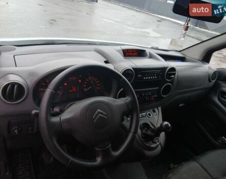 Белый Ситроен Берлинго, объемом двигателя 1.56 л и пробегом 385 тыс. км за 5350 $, фото 6 на Automoto.ua