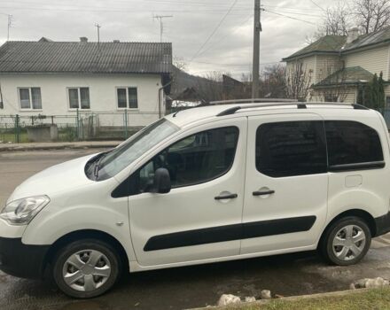 Белый Ситроен Берлинго, объемом двигателя 1.6 л и пробегом 235 тыс. км за 6000 $, фото 1 на Automoto.ua