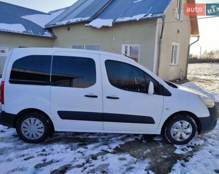 Белый Ситроен Берлинго, объемом двигателя 1.56 л и пробегом 261 тыс. км за 5300 $, фото 3 на Automoto.ua