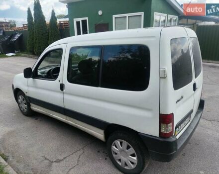 Ситроен Берлинго 2009 в Буче на Automoto.ua Белый Ситроен Берлинго, объемом двигателя 1.9 л и пробегом 255 тыс. км за 3500 $, фото 3 на Automoto.ua