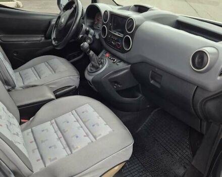 Белый Ситроен Берлинго, объемом двигателя 1.56 л и пробегом 205 тыс. км за 5700 $, фото 5 на Automoto.ua