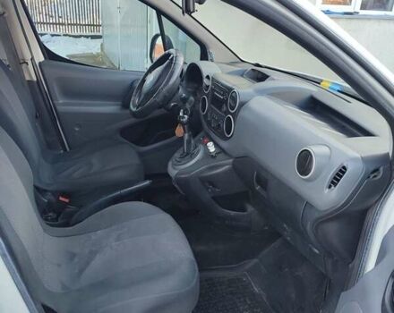 Белый Ситроен Берлинго, объемом двигателя 1.56 л и пробегом 261 тыс. км за 5300 $, фото 9 на Automoto.ua