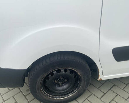 Белый Ситроен Берлинго, объемом двигателя 1.6 л и пробегом 305 тыс. км за 5800 $, фото 4 на Automoto.ua