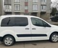 Белый Ситроен Берлинго, объемом двигателя 1.6 л и пробегом 235 тыс. км за 6000 $, фото 3 на Automoto.ua