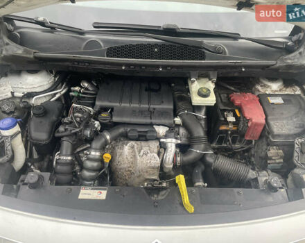 Белый Ситроен Берлинго, объемом двигателя 1.6 л и пробегом 305 тыс. км за 5800 $, фото 10 на Automoto.ua