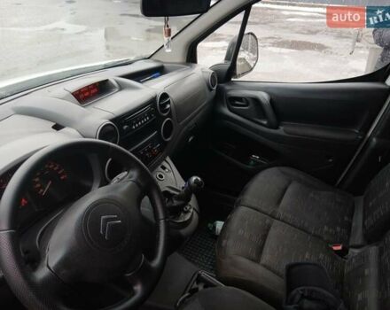 Белый Ситроен Берлинго, объемом двигателя 1.56 л и пробегом 385 тыс. км за 5350 $, фото 7 на Automoto.ua