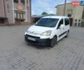 Білий Сітроен Берлінго, об'ємом двигуна 1.6 л та пробігом 358 тис. км за 5100 $, фото 22 на Automoto.ua