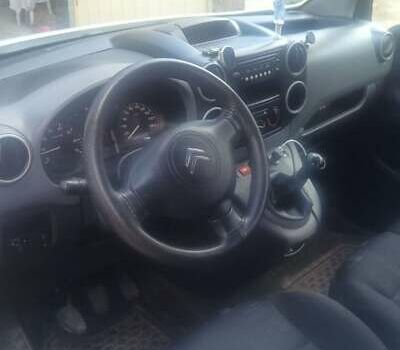 Белый Ситроен Берлинго, объемом двигателя 1.56 л и пробегом 270 тыс. км за 5700 $, фото 18 на Automoto.ua