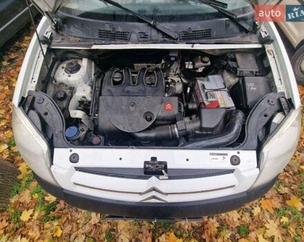 Белый Ситроен Берлинго, объемом двигателя 1.9 л и пробегом 353 тыс. км за 4000 $, фото 6 на Automoto.ua