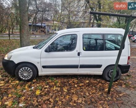 Белый Ситроен Берлинго, объемом двигателя 1.9 л и пробегом 353 тыс. км за 4000 $, фото 1 на Automoto.ua