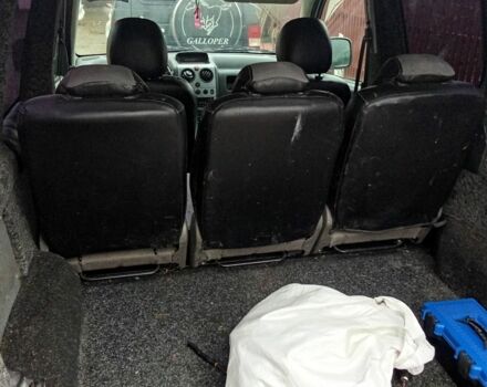 Белый Ситроен Берлинго, объемом двигателя 1.6 л и пробегом 250 тыс. км за 4550 $, фото 2 на Automoto.ua