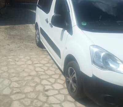 Белый Ситроен Берлинго, объемом двигателя 1.56 л и пробегом 270 тыс. км за 5700 $, фото 13 на Automoto.ua