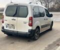 Белый Ситроен Берлинго, объемом двигателя 1.6 л и пробегом 352 тыс. км за 5000 $, фото 2 на Automoto.ua