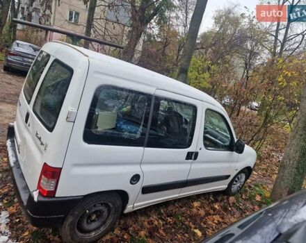 Белый Ситроен Берлинго, объемом двигателя 1.9 л и пробегом 353 тыс. км за 4000 $, фото 2 на Automoto.ua