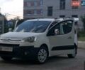 Белый Ситроен Берлинго, объемом двигателя 1.6 л и пробегом 320 тыс. км за 6500 $, фото 1 на Automoto.ua