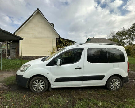 Белый Ситроен Берлинго, объемом двигателя 1.56 л и пробегом 266 тыс. км за 5400 $, фото 2 на Automoto.ua