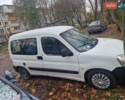 Белый Ситроен Берлинго, объемом двигателя 1.9 л и пробегом 353 тыс. км за 4000 $, фото 3 на Automoto.ua