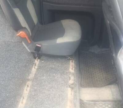 Белый Ситроен Берлинго, объемом двигателя 1.56 л и пробегом 270 тыс. км за 5700 $, фото 15 на Automoto.ua