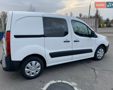 Білий Сітроен Берлінго, об'ємом двигуна 1.6 л та пробігом 224 тис. км за 6400 $, фото 3 на Automoto.ua