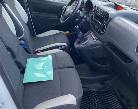 Білий Сітроен Берлінго, об'ємом двигуна 1.6 л та пробігом 224 тис. км за 6400 $, фото 8 на Automoto.ua